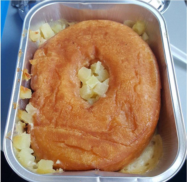 网友吐槽奇葩飞机餐:吃完不知道吃的啥(多图)