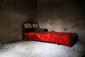 男子与精神病女子同居13年被控强奸 有两子两女