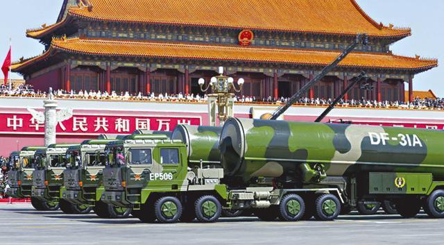 港媒:大阅兵大烧钱 总花费疑高达215亿