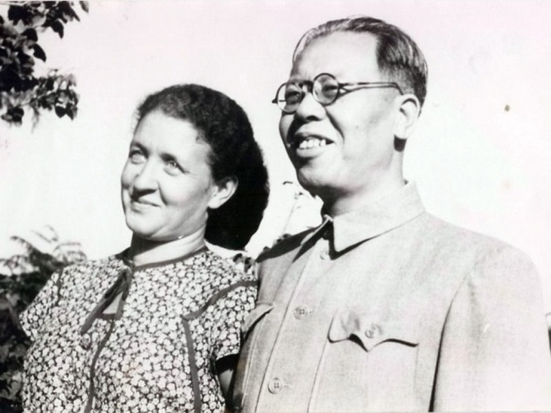 李立三自杀OR被杀:尸体比身高矮15厘米(图)