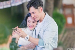 钟丽缇与小12岁男友公开互相表白：我爱你(组图)