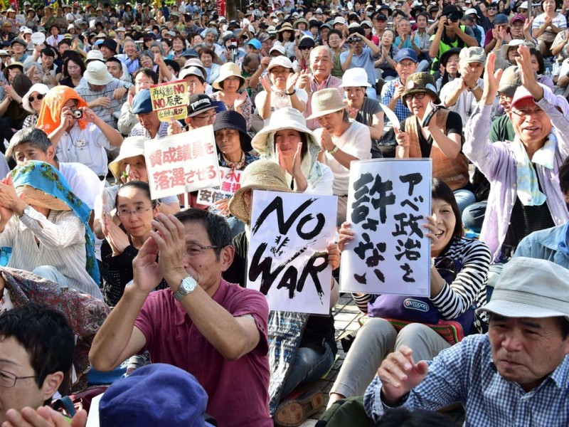 安保法后再出箭 安倍在演什么戏码?(图)