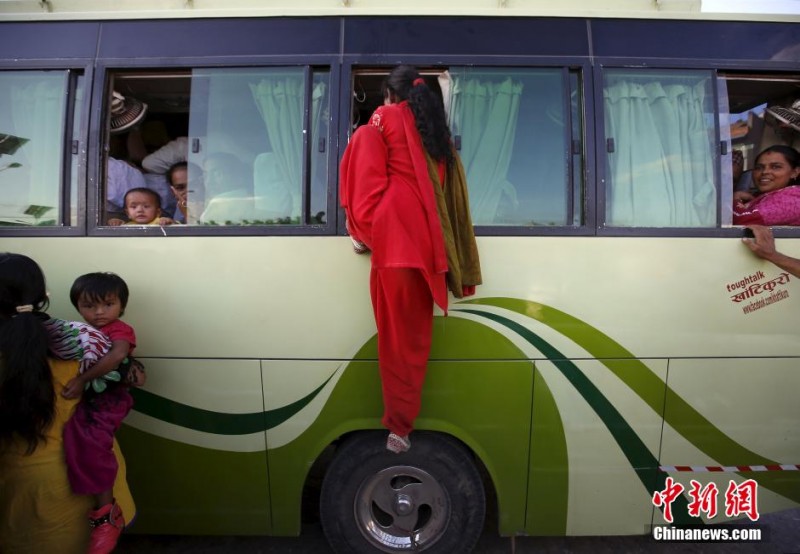 尼泊尔被印度“欺负”,中国能帮上忙吗?(组图)