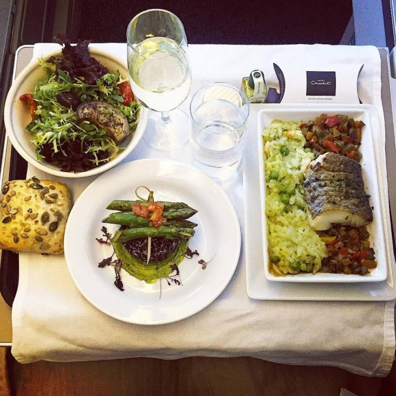 不能比!看看人家头等舱的航空餐(高清组图)