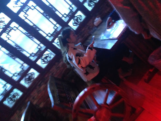 丽江"酒托": 女子索酒不成称千元可陪睡(组图)