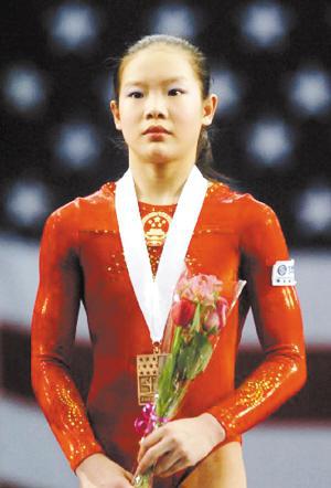悲催!美女体操世界冠军发福成这样(图)