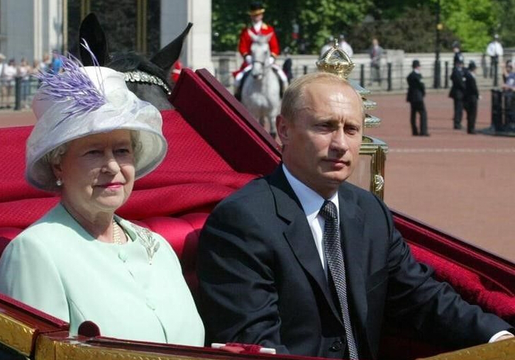 看看腐国给习大大准备的马车 简直小公举~(组图)