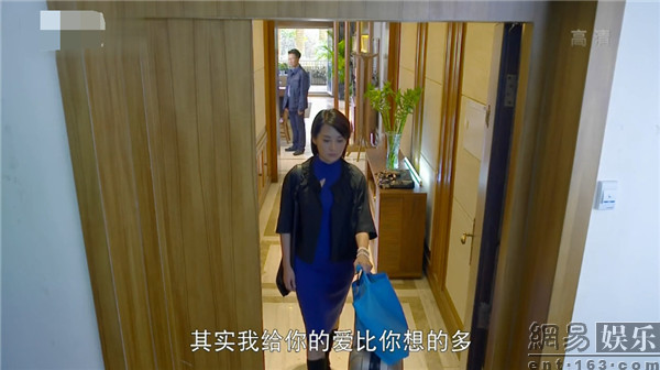 许晴重穿17年前旧裙身材显窈窕 获赞保养有方(图)