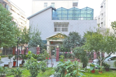 河南抢银行劫匪16年后变亿万富翁:有4女人12孩子