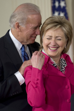 先发制人?希拉里支持团队暗中挖掘拜登政治污点