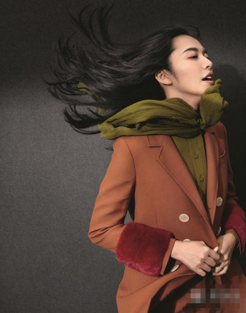 姚晨晒中性风格写真获赞:完全秒杀男士(组图)