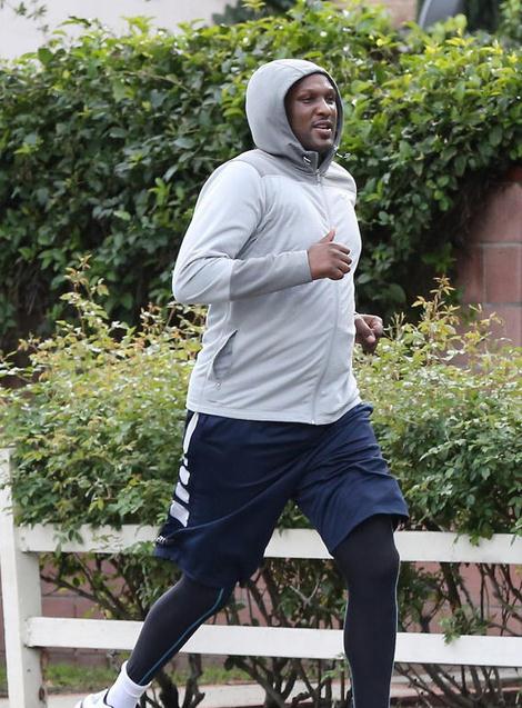 警方:奥多姆3天服用10次壮阳药 未排除自杀可能