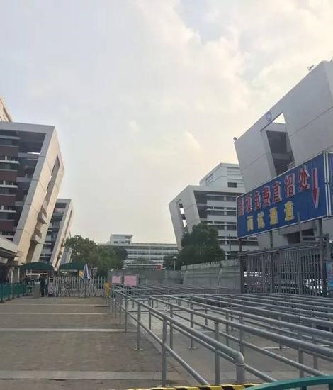 iPhone 6s卖不动:库存积压 生产线被拆(组图)