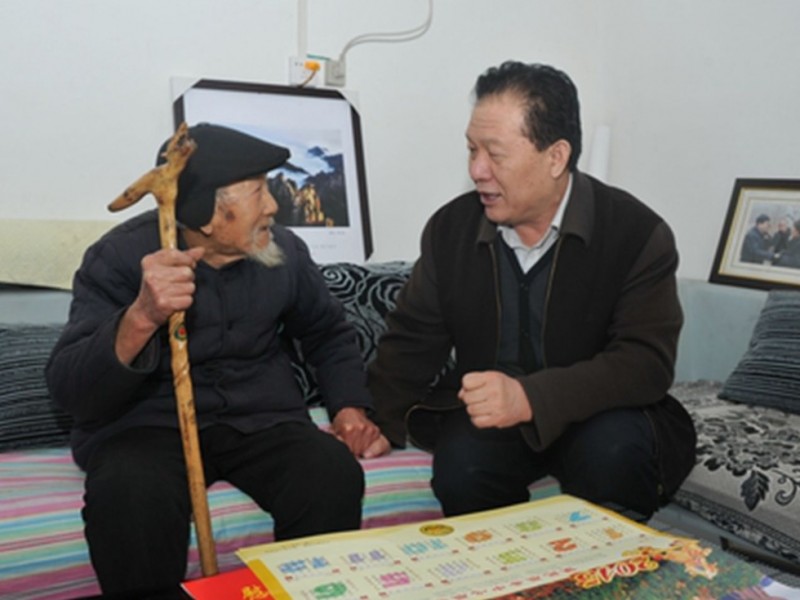 揭秘:郭伯权“平调”背后的政治灰色地带