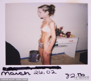 女子患厌食症成"纸片人" 靠健身挽回一命(组图)