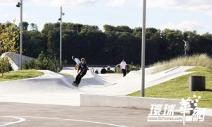 赏鲸船海难幸存者 有意反馈社会