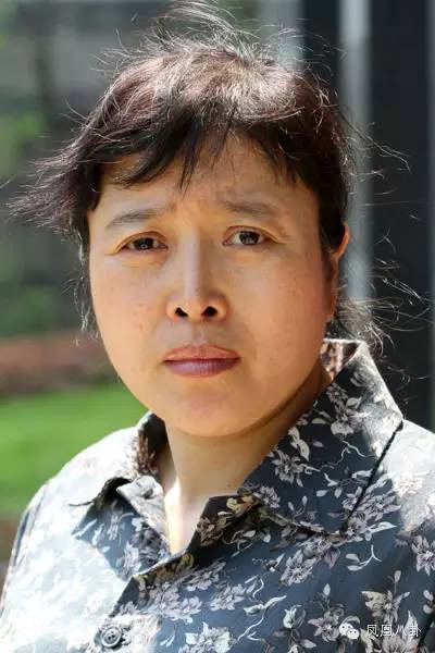 人生如戏!她婚内偷情堕胎4次,15年只见女儿两面