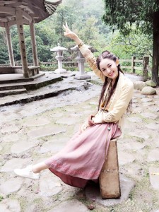 仙剑5《云之凡》杀青 娜扎郑元畅晒剧照(图)