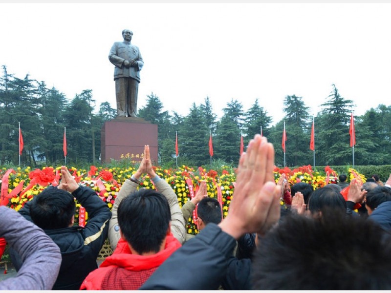 江泽民关爱毛新宇:还这么胖 要注意减肥