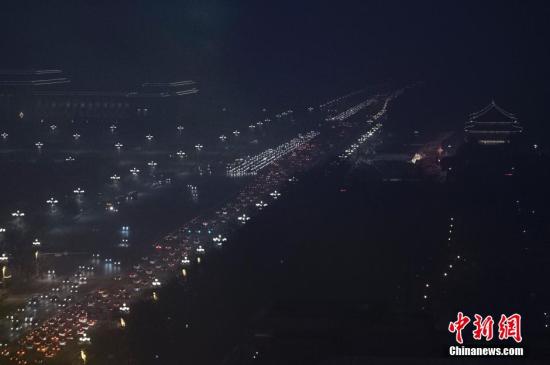 雾霾又来:北京启动空气重污染蓝色预警(图)