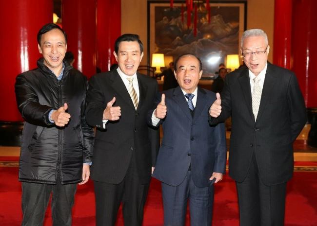 被问如何帮朱立伦辅选?马英九缩身子:好冷喔!