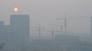 北京竟成养老胜地 网民：雾霾有益健康？