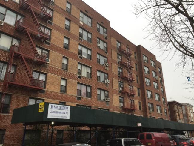 打架竟被女孩捅 纽约华裔青年血流一地(图)