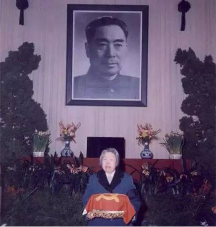 9句话,60张照片 再现周恩来魅力一生(多图)