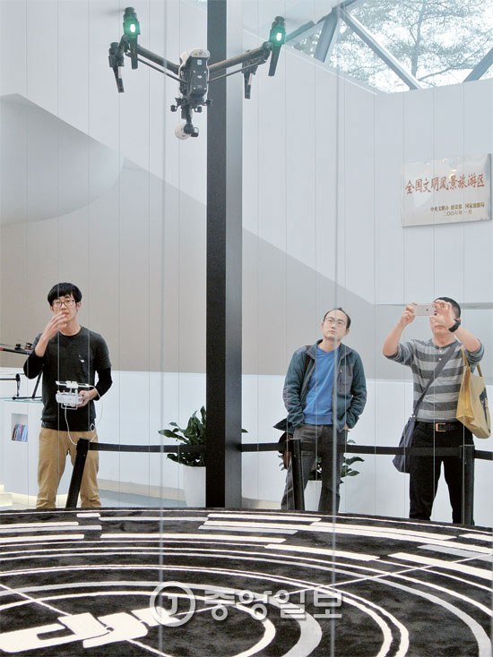 中国DJI成为世界第一无人飞机企业的秘密(图)