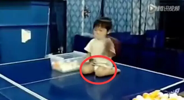 他2岁练乒乓,8岁日本无敌,10岁来上海踢馆...