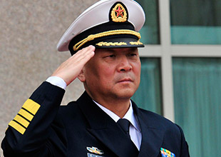 吴胜利:绝不会谋求岛礁军事化 但绝不会不设防