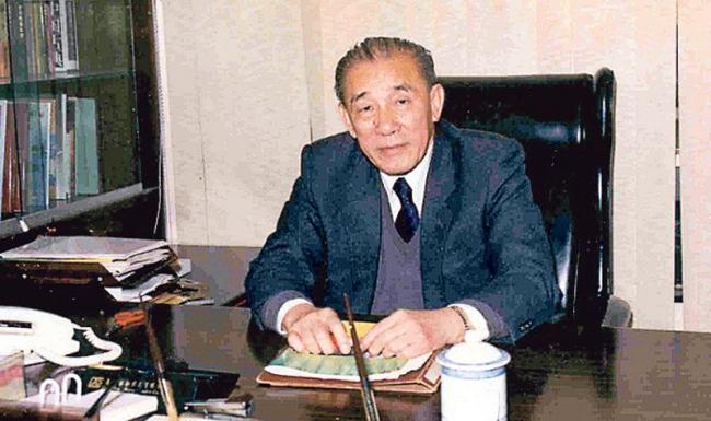 袁庚传奇:前半生情报员,后半生搞改革(图)