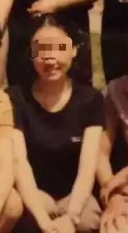 江苏一36岁女教师监考时猝死 学生未察觉仍做题