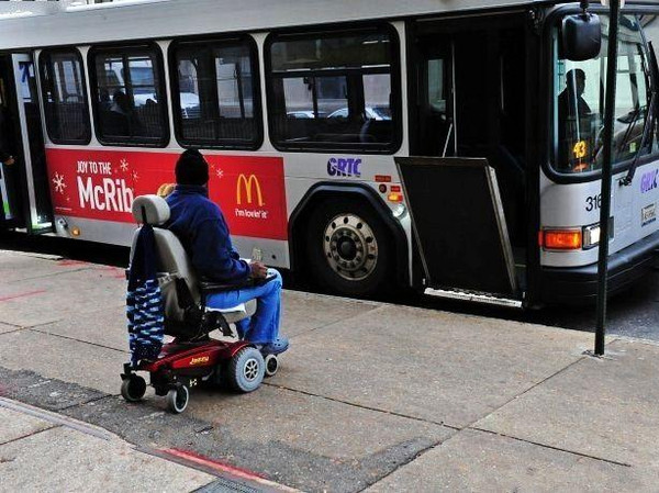 美国人缘何爱当"残疾人"？"残疾人"为何越来越多
