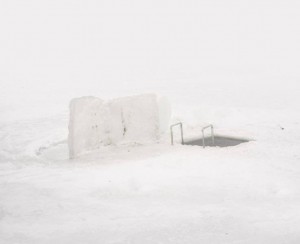 世界第二冷城市 渔民身裹塑料袋钓鱼(高清组图)