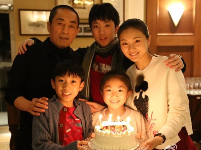 张艺谋妻子晒家乡美食过小年:爸妈的爱心(图)