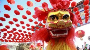 中国全民吐槽红色春晚 网管除夕没闲着(图)