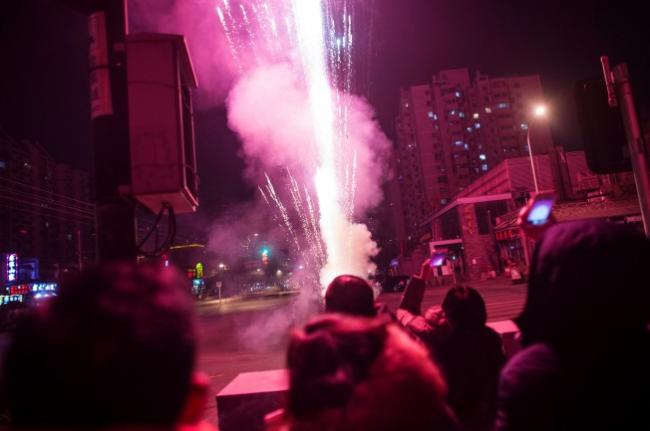 千万中国游客春节境外游 谁看春晚?(组图)