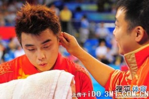 体坛明星酒后乱像：耍酒疯打架外加一夜情(组图)