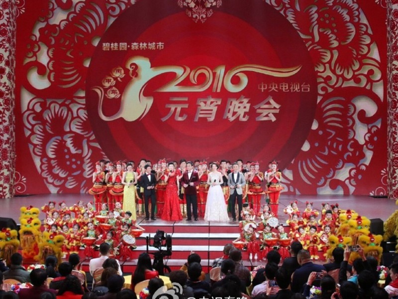 央视春晚假唱史:宋祖英一真唱就跑调?(图)