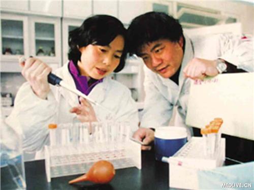 谁娶了中国“美女院士”?常吵得不亦乐乎