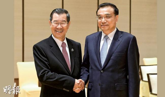 李克强：承认“九二共识”  一切好商量(图)