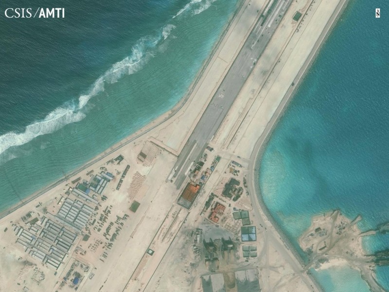 美警告:将用战争阻止中国扩建黄岩岛(图)