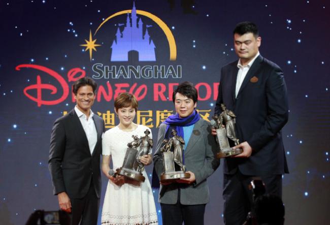 3899元!上海迪士尼门票被疯炒 网友气疯(图)