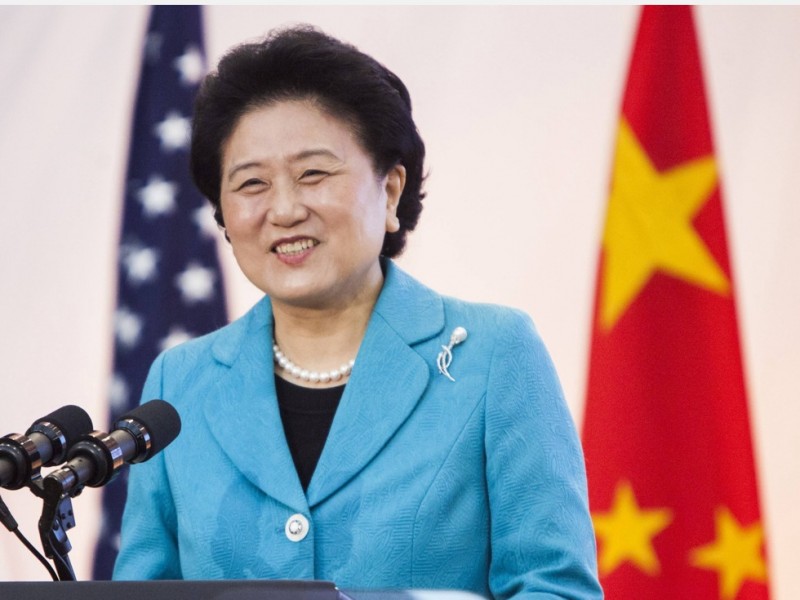 政治花瓶? 中国政坛女星多“团派”背景