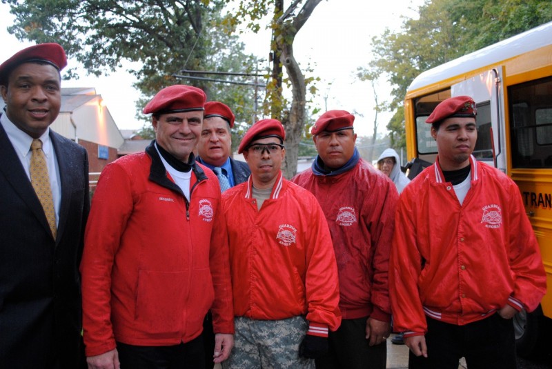 纽约地铁有多恐怖: 每天6.7起犯罪 割脸频发