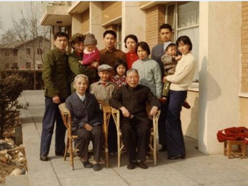 揭秘红色家族的美国生活:支持奥巴马(图)