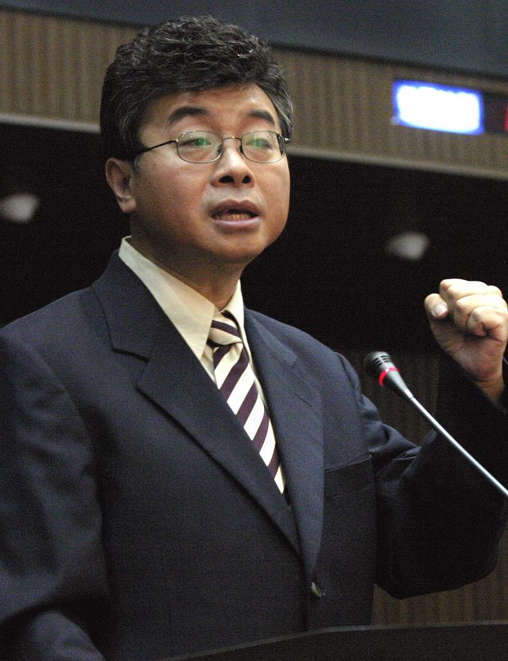 蔡英文宣布林全任"阁揆" 邱毅:扁团队回来了(图)