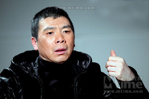 冯小刚:在餐桌上发现一个残忍无比的民族(图)