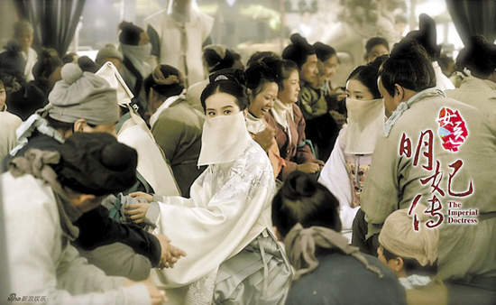 刘诗诗要拓宽戏路:只要不是恐怖片就行(组图)